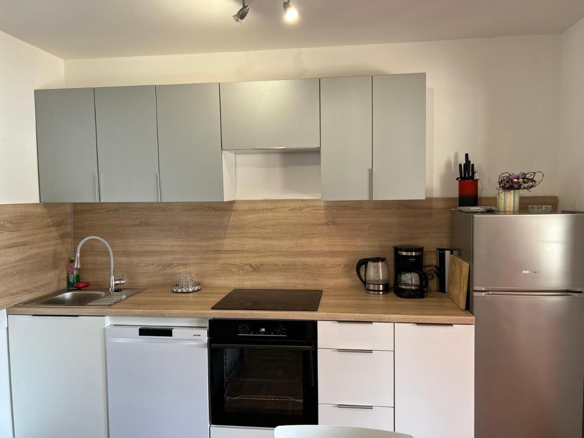 Apartments Zala Matusan Supetarska Draga Εξωτερικό φωτογραφία