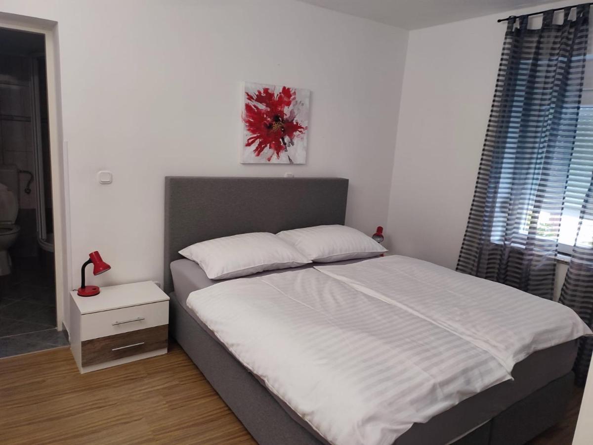 Apartments Zala Matusan Supetarska Draga Εξωτερικό φωτογραφία