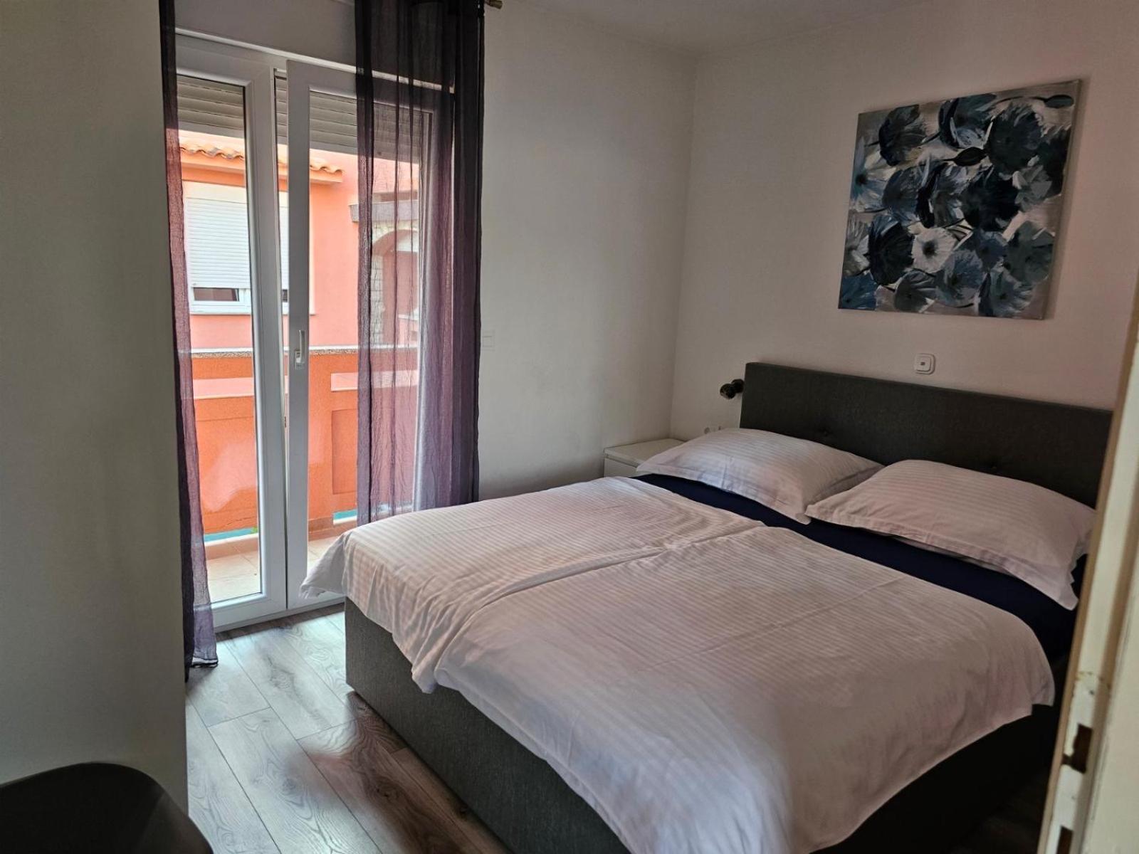 Apartments Zala Matusan Supetarska Draga Εξωτερικό φωτογραφία