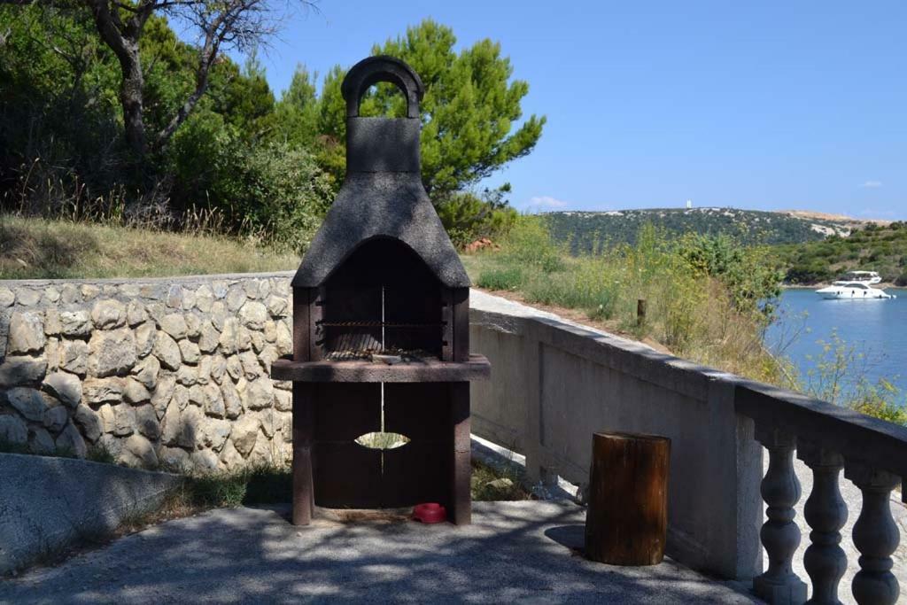 Apartments Zala Matusan Supetarska Draga Εξωτερικό φωτογραφία