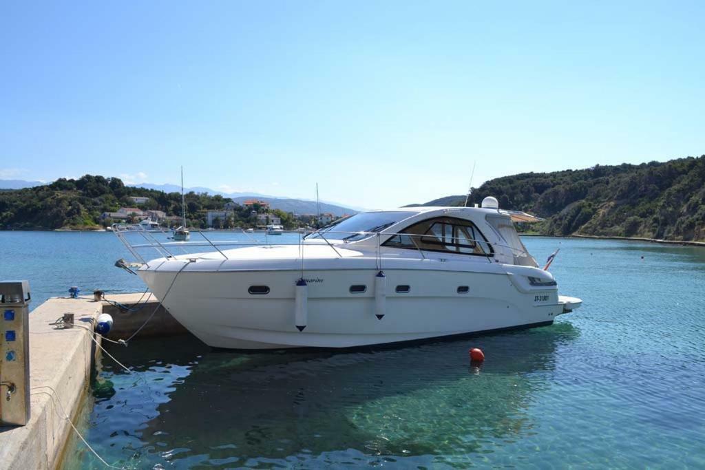 Apartments Zala Matusan Supetarska Draga Εξωτερικό φωτογραφία