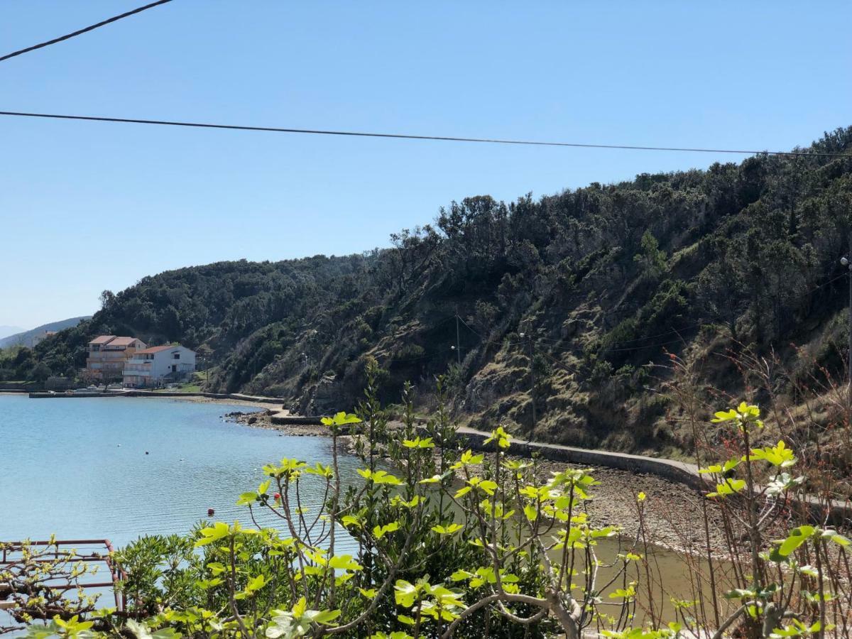 Apartments Zala Matusan Supetarska Draga Εξωτερικό φωτογραφία